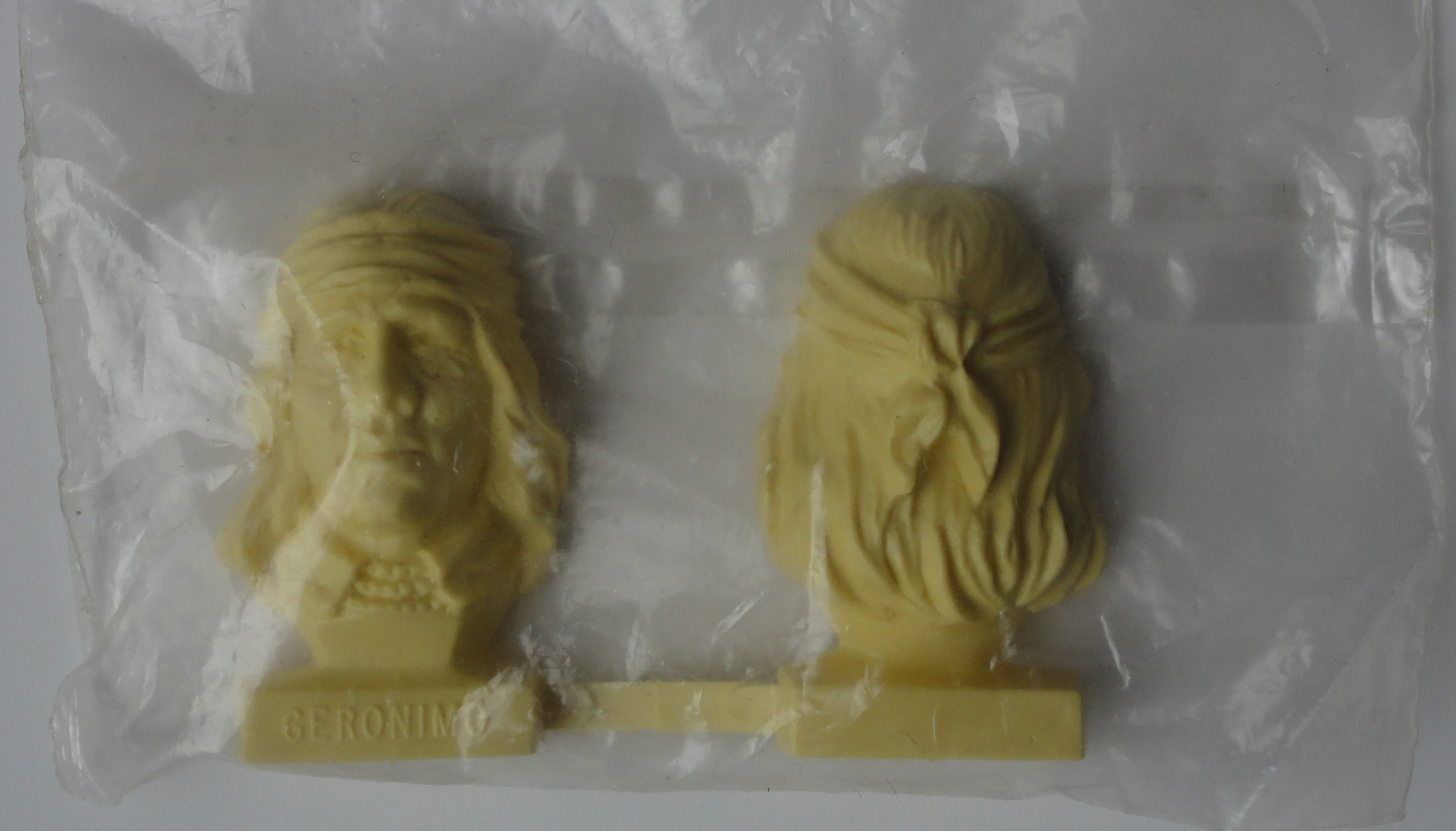 1974 Cornflakes Indian Chief Heads Geronemo mint
