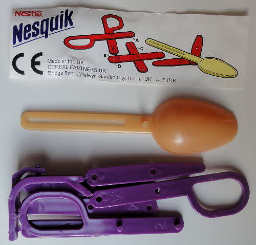 1997 Nesquick Colour Changing Zoom Spoon open (2)