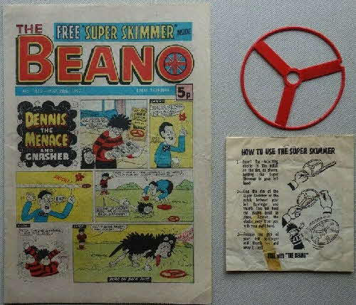 1977 Beano Comic - Similar to Shreddies Spinners (1)