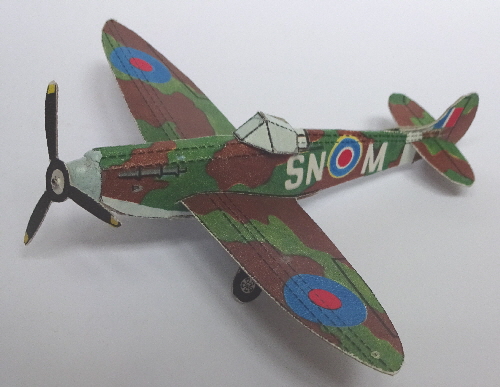 1963 Shreddies Cut out Flying Models Famous Planes -  Spitfire (1)