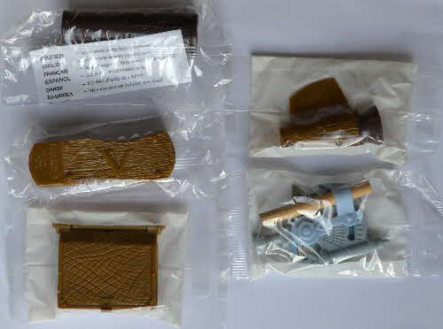 2001 Shreddies Atlantis Explorer Kit - mint