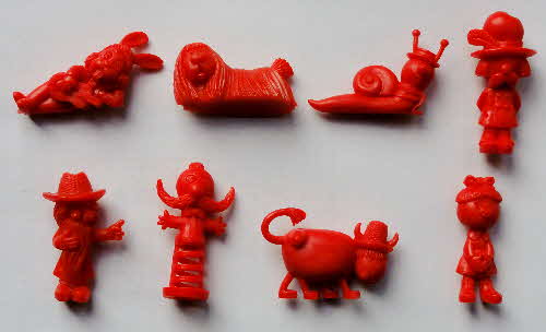 1970 Ricicles Magic Roundabout figures red
