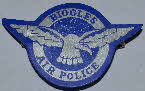 1960 Quaker Oats Biggles Air Police Badge (1)
