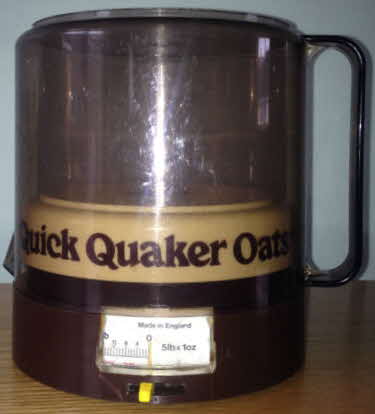 1970s Quaker Oats Salter Scales & Jug (betr) (2)