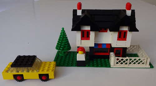 1976 Weetabix Lego Village HOuse & Car (5)