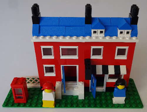 1976 Weetabix Lego Village House & Shop (6)