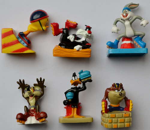 2002 Weetos Looney Tunes Free Riders Pencil Grippers1